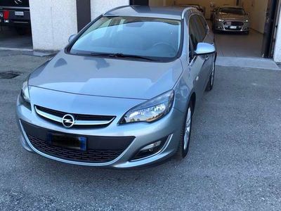 usata Opel Astra Sports Tourer 1.7 cdti Cosmo 110cv