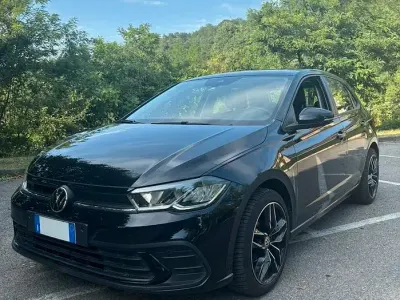Usata VW Polo 80 CV (58 kW) 2021 Nero Utilitaria