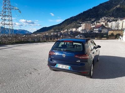 Usata VW Golf VII 110 CV (80 kW) 2015 Blu Berlina