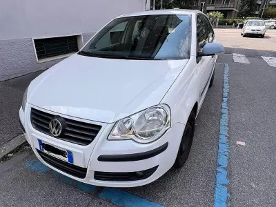 Usata VW Polo 60 CV (44 kW) 2009 Bianco Utilitaria
