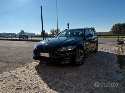 Usata BMW 318 Advantage 150 CV (110 kW) 2020 Nero Station wagon