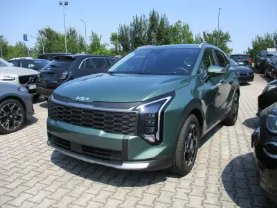 Nuova Kia Sportage Style 144 CV (105 kW) 2026 Verde SUV