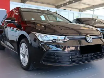 Usata VW Golf VIII Life 150 CV (110 kW) 2024 Nero Station wagon