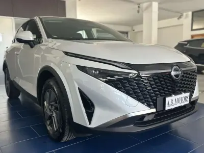 Usata Nissan Qashqai Acenta 158 CV (116 kW) 2025 Bianco SUV