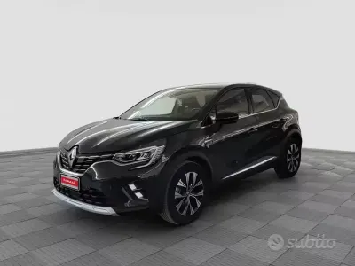 Käytetty Renault Captur Techno 94 HP (69 kW) 2024 Sininen Katumaasturi