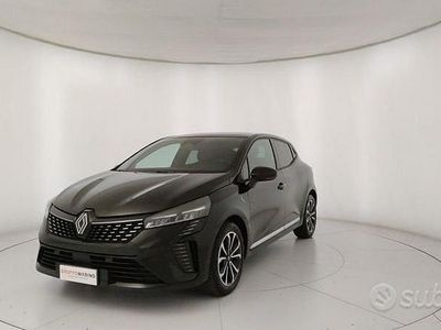 Usata Renault Clio V Techno 90 CV (66 kW) 2025 Nero Berlina