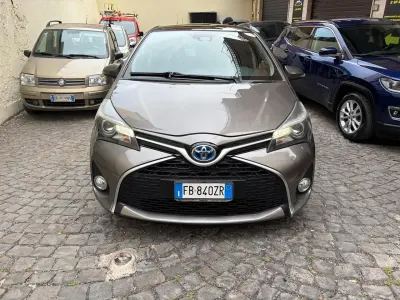 Usata Toyota Yaris Hybrid