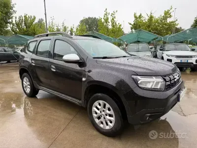 Usata Dacia Duster Comfort 101 CV (74 kW) 2023 Nero SUV