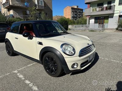 Usata Mini Cooper D 120 CV (88 kW) 2007 Bianco Utilitaria