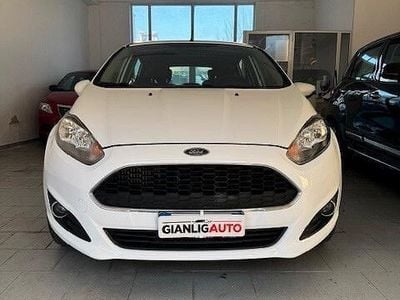 Usata Ford Fiesta Business Edition 95 CV (69 kW) 2017 Bianco Berlina