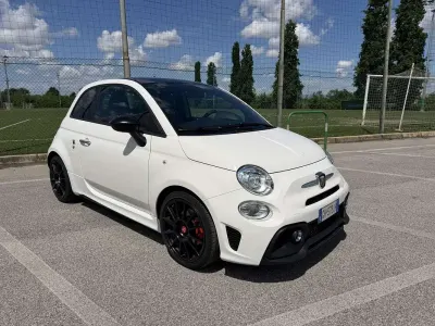 Usata Abarth 595 Turismo 165 CV (121 kW) 2021 Bianco Utilitaria