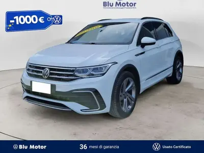 Usata VW Tiguan R-line 150 CV (110 kW) 2022 Pure white SUV