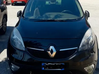 Usata Renault Scénic III 98 CV (72 kW) 2014 Nero Monovolume