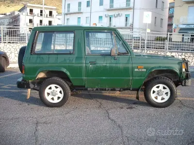 Usata Mitsubishi Pajero 84 CV (61 kW) 1984 Verde SUV