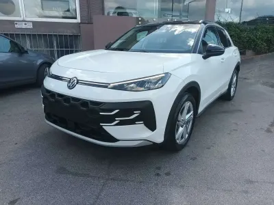 Nuova VW T-Roc Life 150 CV (110 kW) 2026 Bianco SUV