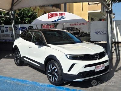 Usata Opel Mokka Elegance 110 CV (80 kW) 2022 Nessuno(met.) SUV