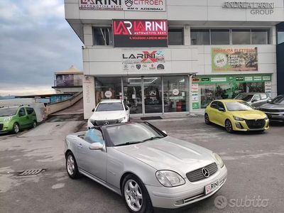 Usata Mercedes SLK200 163 CV (119 kW) 2002 Grigio Cabrio