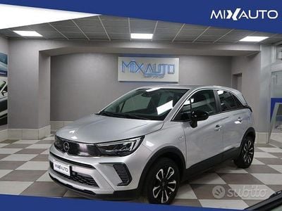 Usata Opel Crossland X Elegance 131 CV (96 kW) 2023 Gray SUV