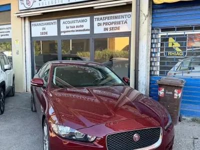 Usata Jaguar XE Business Edition 163 CV (119 kW) 2015 Rosso Berlina