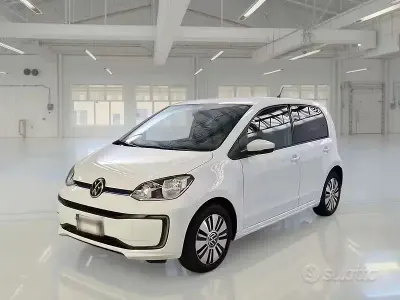 Usata VW e-up! 60 kW (82 CV) 2021 Bianco Utilitaria