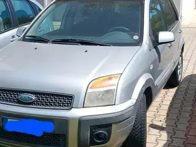 Usata Ford Fusion 68 CV (50 kW) 2006 Grigio Utilitaria