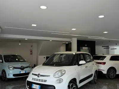 Usata Fiat 500L Lounge 120 CV (88 kW) 2017 Bianco Monovolume