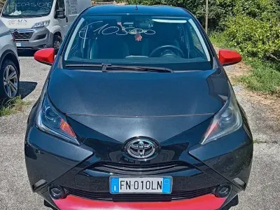 Begagnad Toyota Aygo Cool 69 HK (50 kW) 2018 Grå Halvkombi