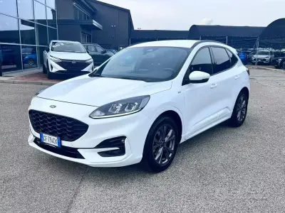 Usata Ford Kuga ST-Line 120 CV (88 kW) 2021 Bianco SUV