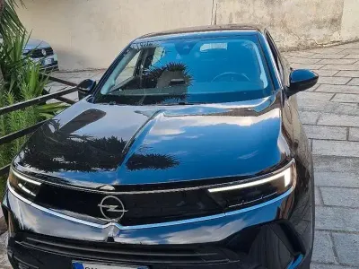 Usata Opel Mokka Elegance 101 CV (74 kW) 2023 Nero SUV
