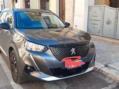 Usata Peugeot 2008 Allure 110 CV (80 kW) 2022 Grigio SUV