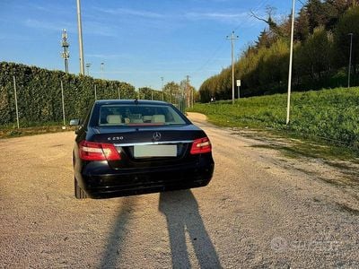 Usata Mercedes E250 205 CV (150 kW) 2011 Nero Berlina
