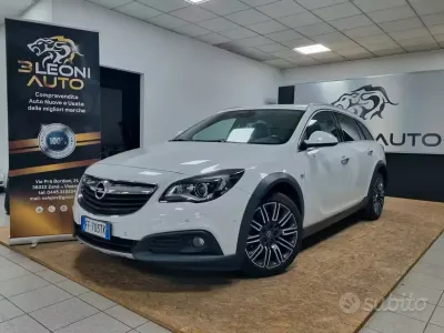 Usata Opel Insignia 170 CV (125 kW) 2016 Bianco Station wagon