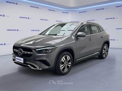 Käytetty Mercedes GLA200 Advanced 150 HP (110 kW) 2023 Harmaa Katumaasturi