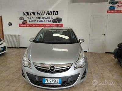 Usata Opel Corsa 85 CV (62 kW) 2012 Grigio Utilitaria