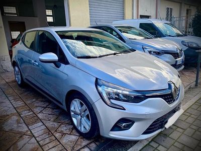 Usata Renault Clio V Business 91 CV (66 kW) 2022 Argento Berlina
