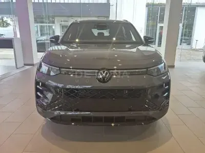 Nuova VW Tayron R-line Plus 150 CV (110 kW) 2026 Grigio SUV