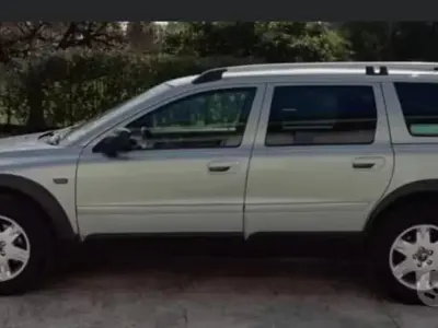 Usata Volvo XC70 163 CV (119 kW) 2004 Beige Station wagon
