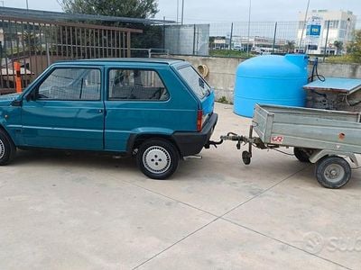 Usata Fiat 750 34 CV (25 kW) 1992 Blu Berlina