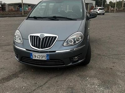 Usata Lancia Musa 95 CV (69 kW) 2012 Grigio Monovolume