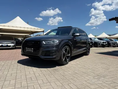 Usata Audi Q7 S-Line 218 CV (160 kW) 2017 Grigio SUV