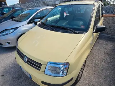 Usata Fiat Panda 75 CV (55 kW) 2007 Giallo Utilitaria