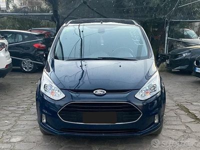 Usata Ford B-MAX Titanium 95 CV (69 kW) 2016 Blu Monovolume