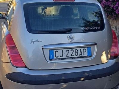 Lancia Ypsilon