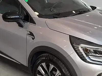Usata Renault Captur Intens 143 CV (105 kW) 2022 Grigio scuro SUV