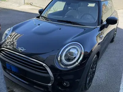 Usata Mini ONE Hype 102 CV (75 kW) 2021 Bluazzurro Utilitaria