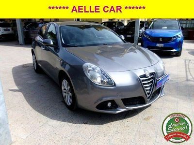 Usata Alfa Romeo Giulietta Distinctive 105 CV (77 kW) 2011 Grigio Berlina