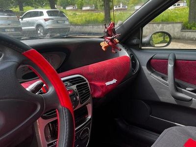 Usata Lancia Ypsilon 54 CV (39 kW) 1998 Nero Utilitaria