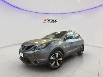 Usata Nissan Qashqai N-Connecta 110 CV (80 kW) 2016 Grigio SUV