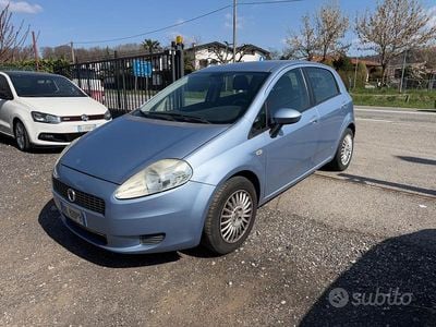 Usata Fiat Grande Punto Dynamic 77 CV (56 kW) 2007 Blu Utilitaria