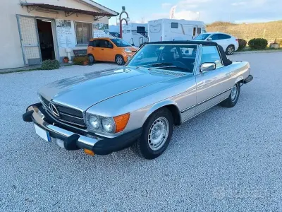 Usata Mercedes SL380 218 CV (160 kW) 1984 Grigio Cabrio